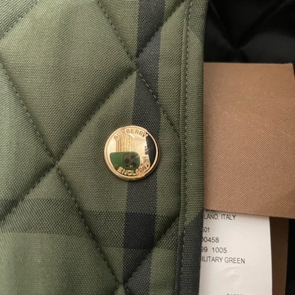 Burberry coat - Picture 6 of 8